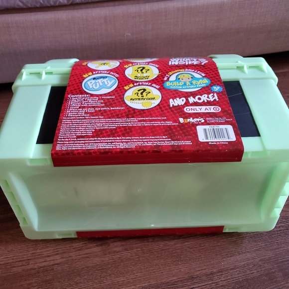 ryan's world treasure chest glow in the dark